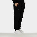 Black women´s Baze Midnight lock pants - model side view